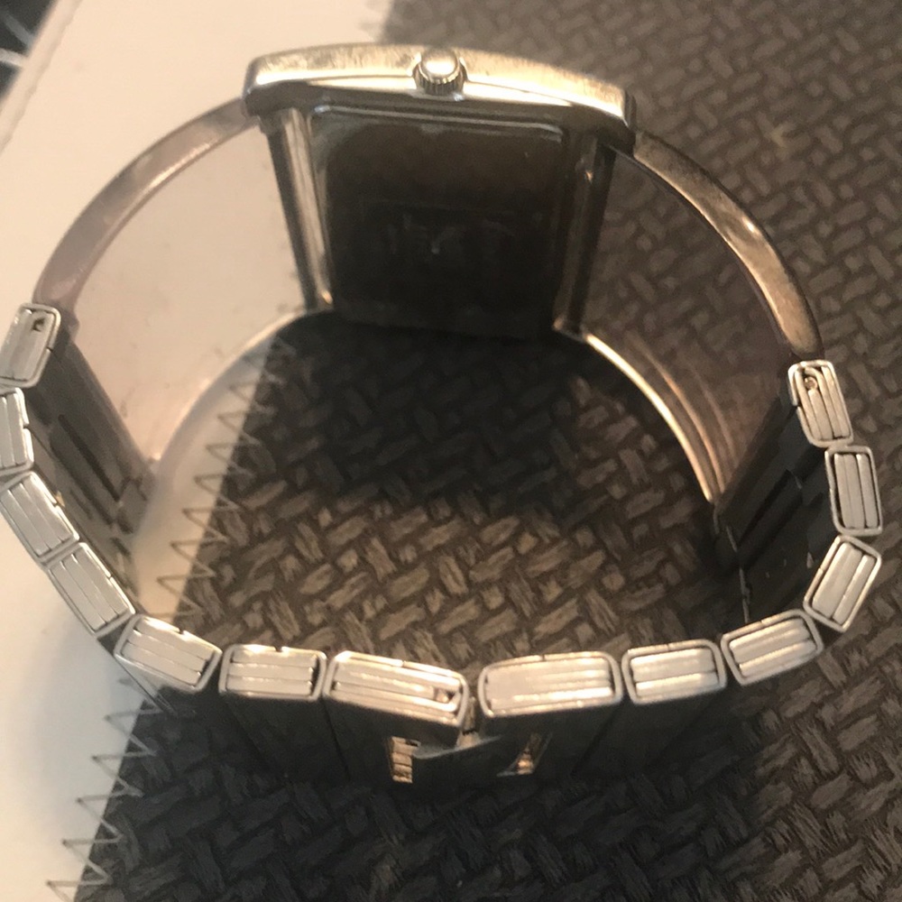 Watch - Picture 4 of 4